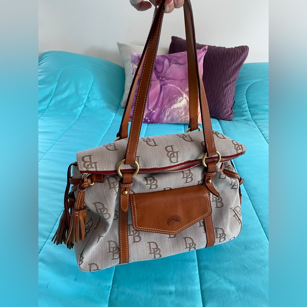 Dooney & Bourke Bag